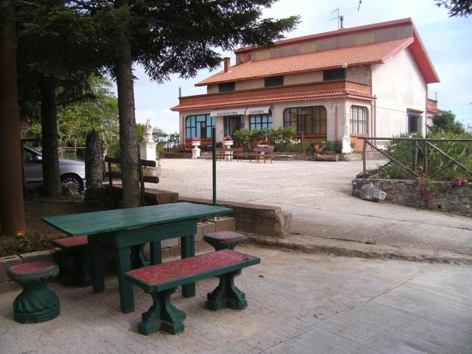 B&B Passo Del Falco Sorianello ภายนอก รูปภาพ