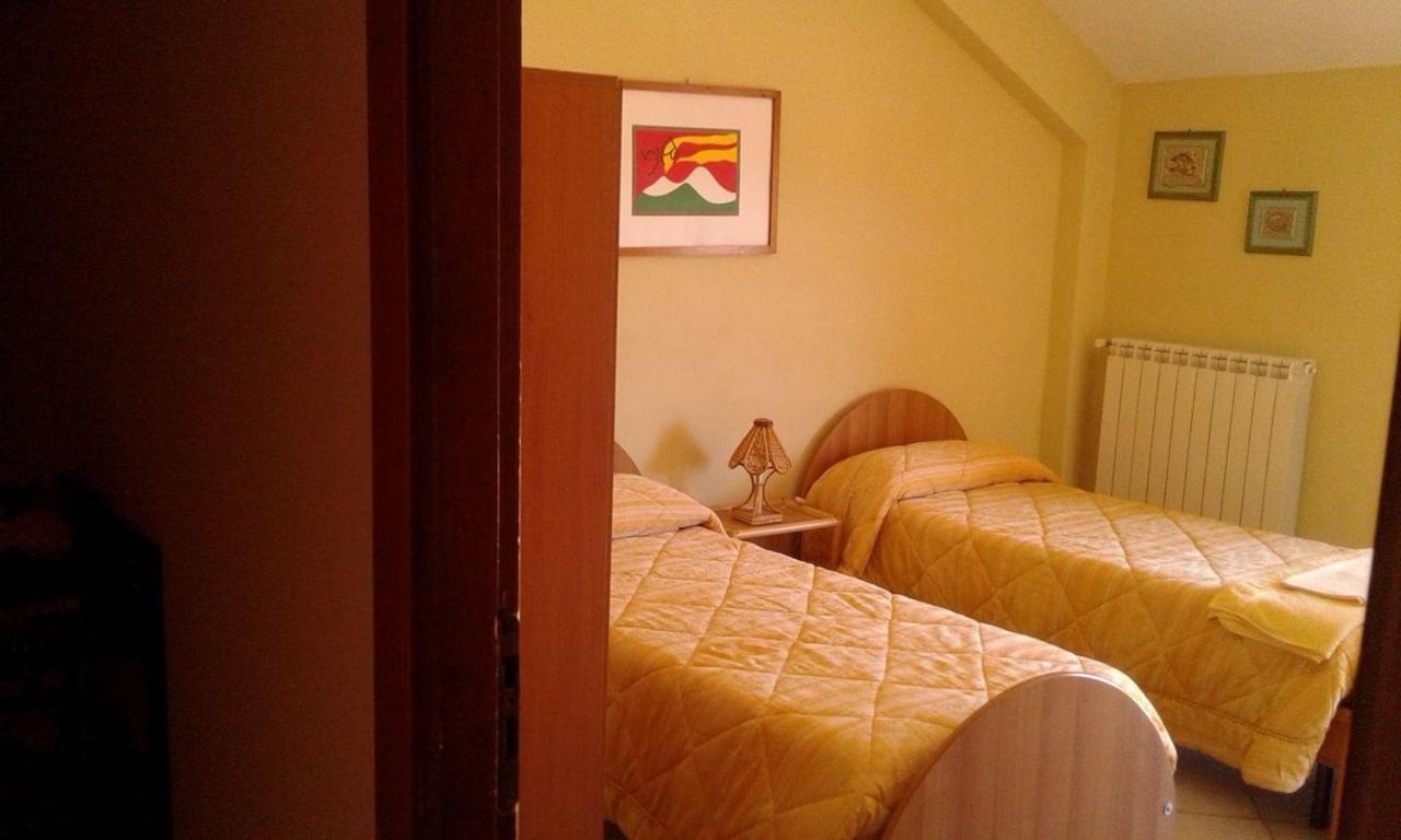 B&B Passo Del Falco Sorianello ภายนอก รูปภาพ