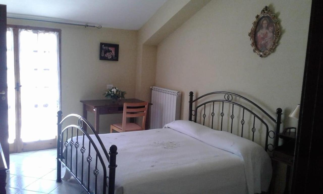 B&B Passo Del Falco Sorianello ภายนอก รูปภาพ